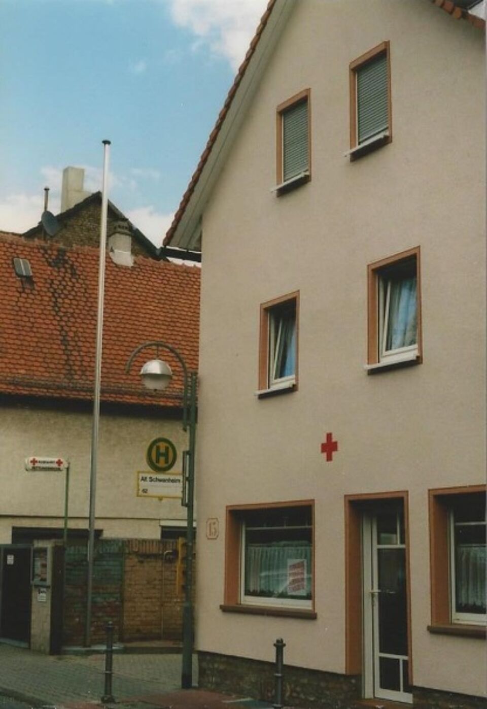 Gebäude des DRK Schwanheim in 1996